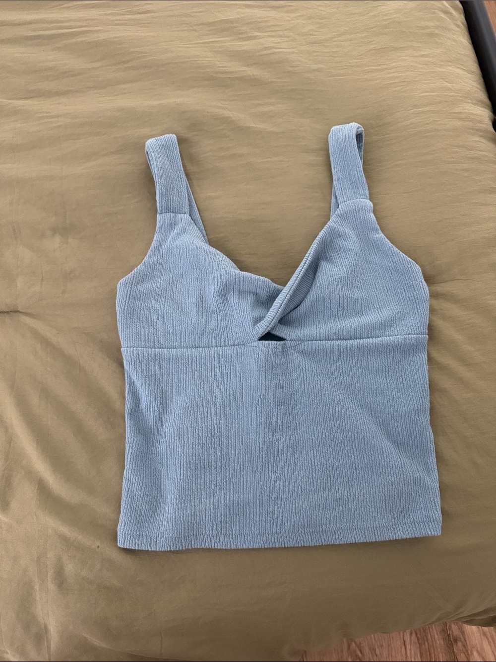 O’Neill size small Light Blue Sleeveless Knit V-Neck Tank Top